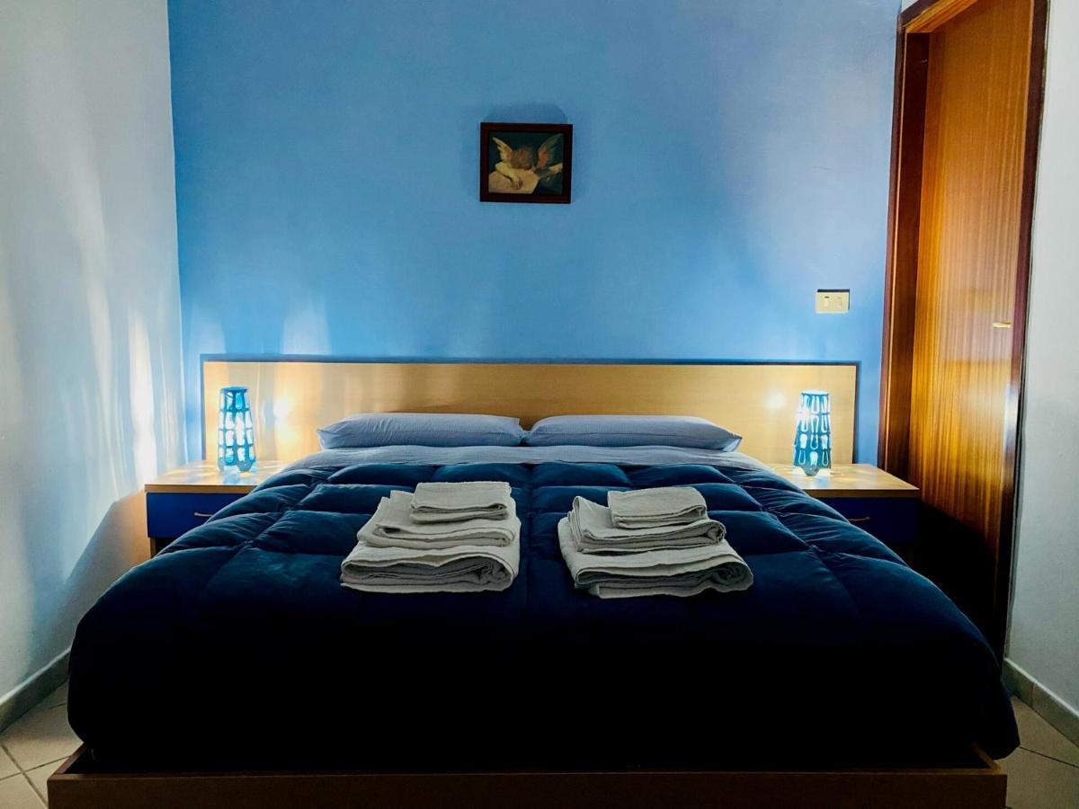 Apartment Tirreno Tirrenia Buitenkant foto