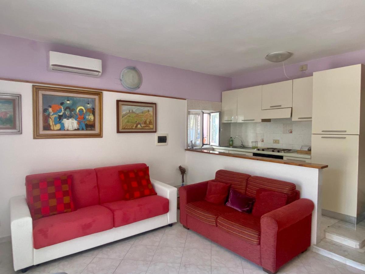 Apartment Tirreno Tirrenia Buitenkant foto