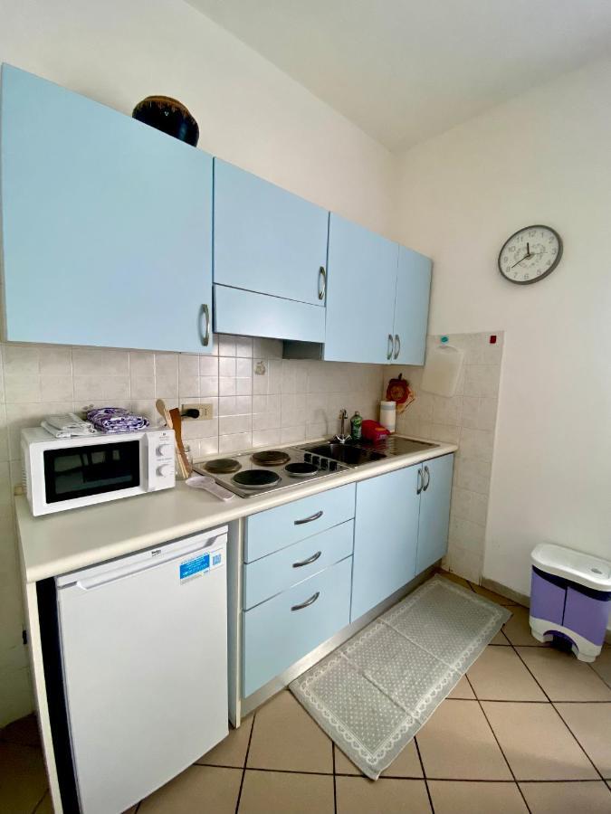 Apartment Tirreno Tirrenia Buitenkant foto