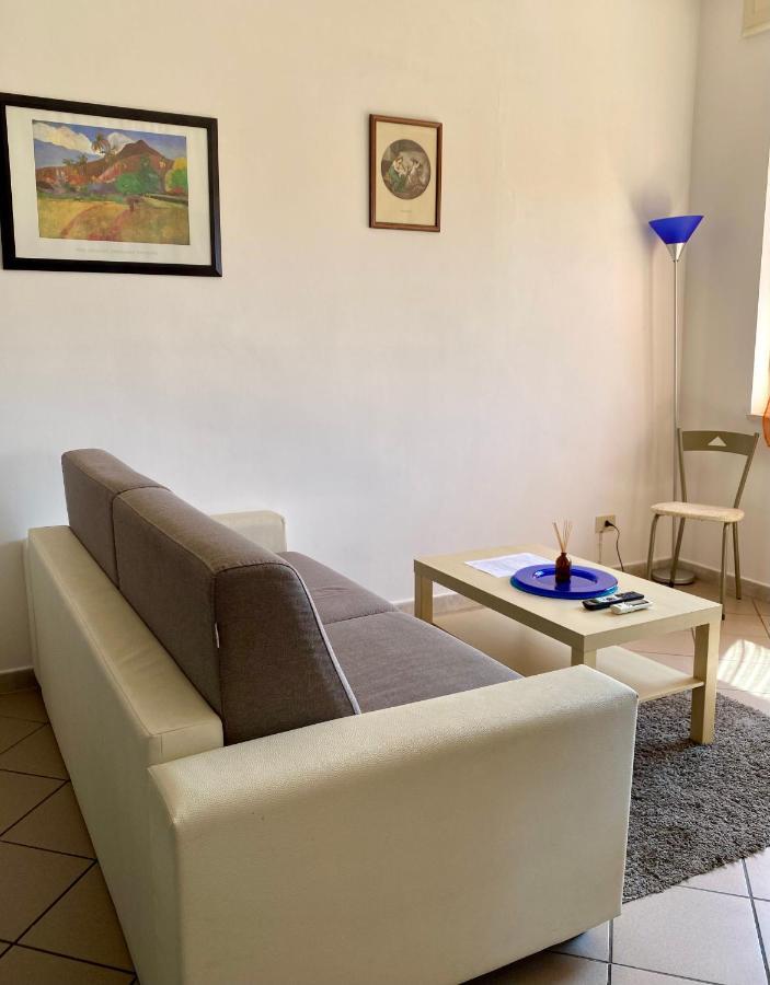Apartment Tirreno Tirrenia Buitenkant foto