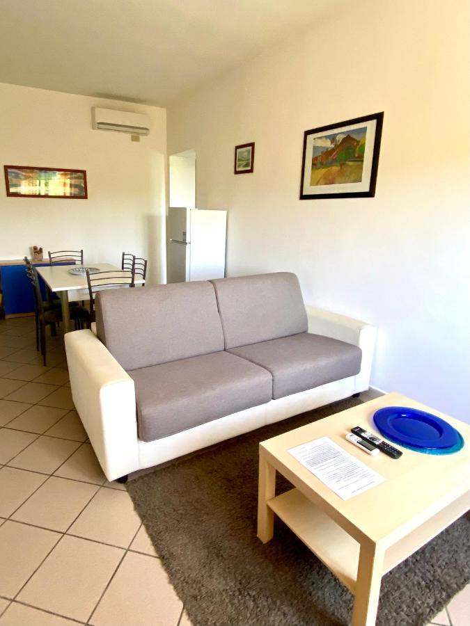 Apartment Tirreno Tirrenia Buitenkant foto