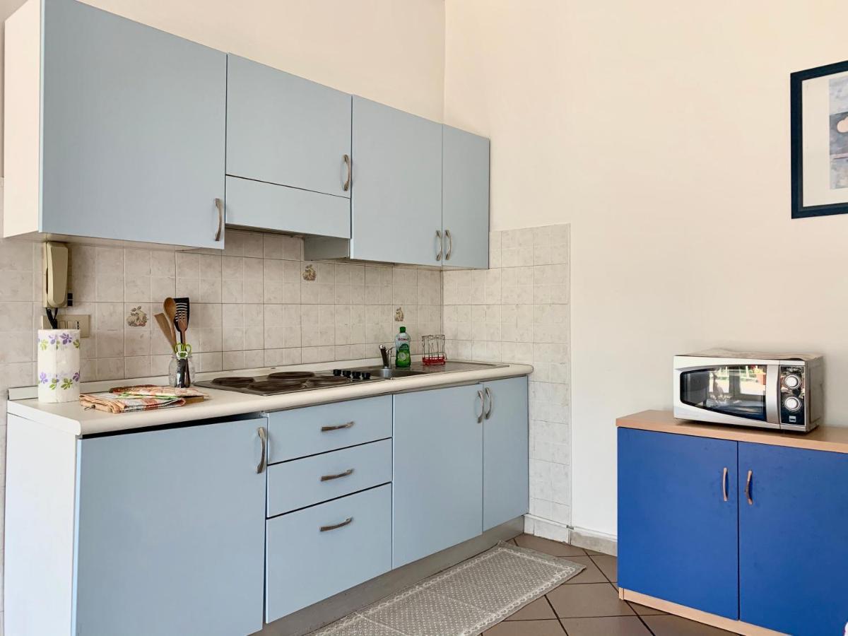 Apartment Tirreno Tirrenia Buitenkant foto